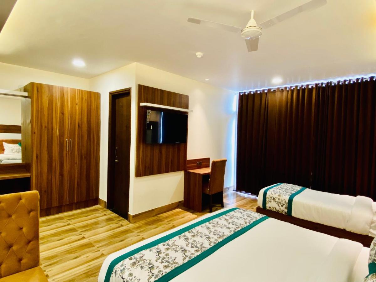 Hotel White House By An Hotels - Walking Distance From Golden Temple Amritsar Bagian luar foto