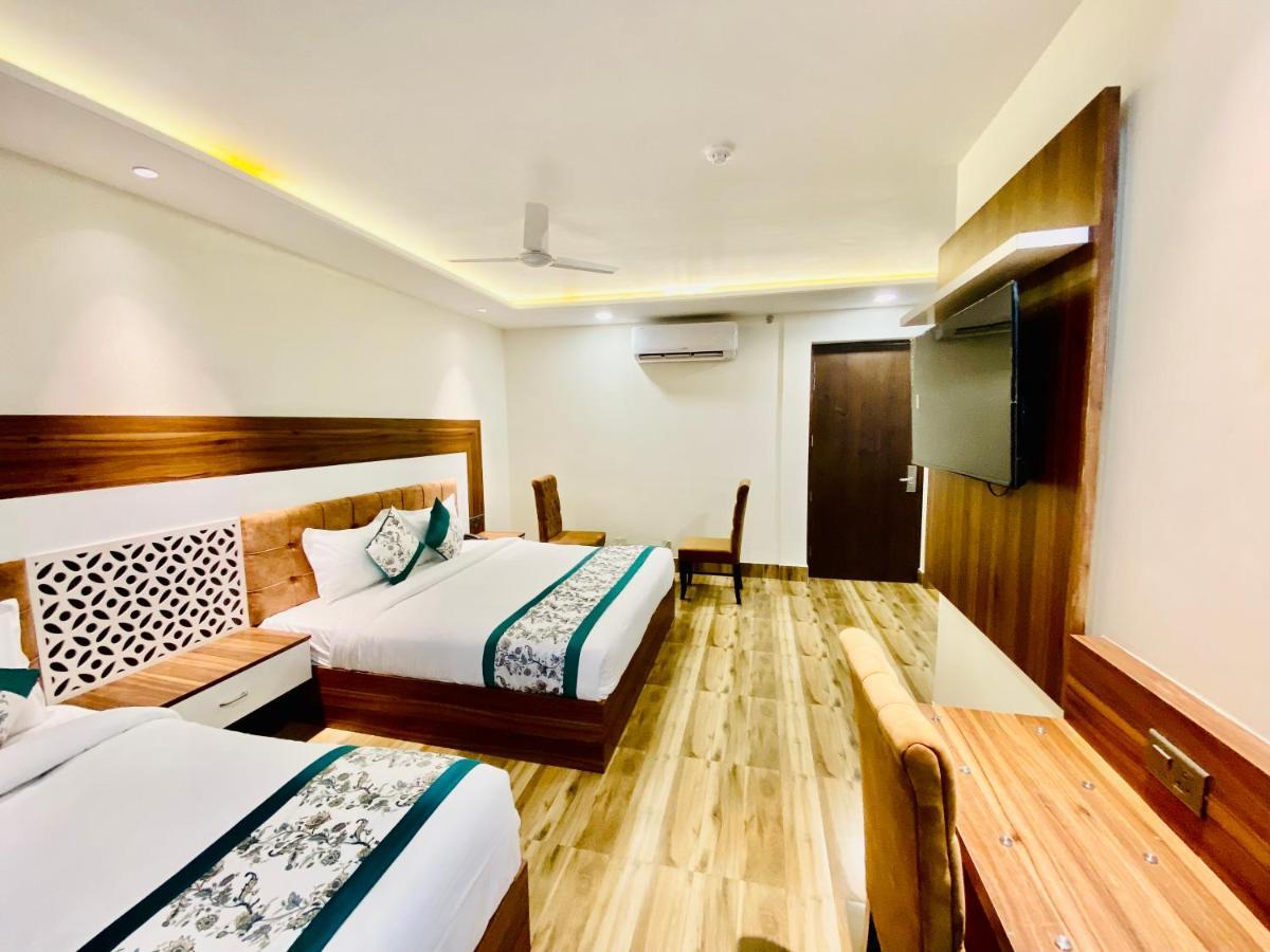 Hotel White House By An Hotels - Walking Distance From Golden Temple Amritsar Bagian luar foto