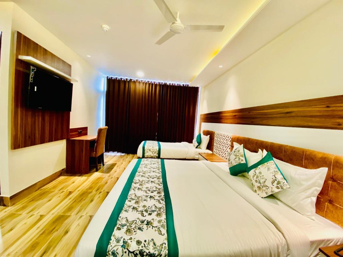 Hotel White House By An Hotels - Walking Distance From Golden Temple Amritsar Bagian luar foto