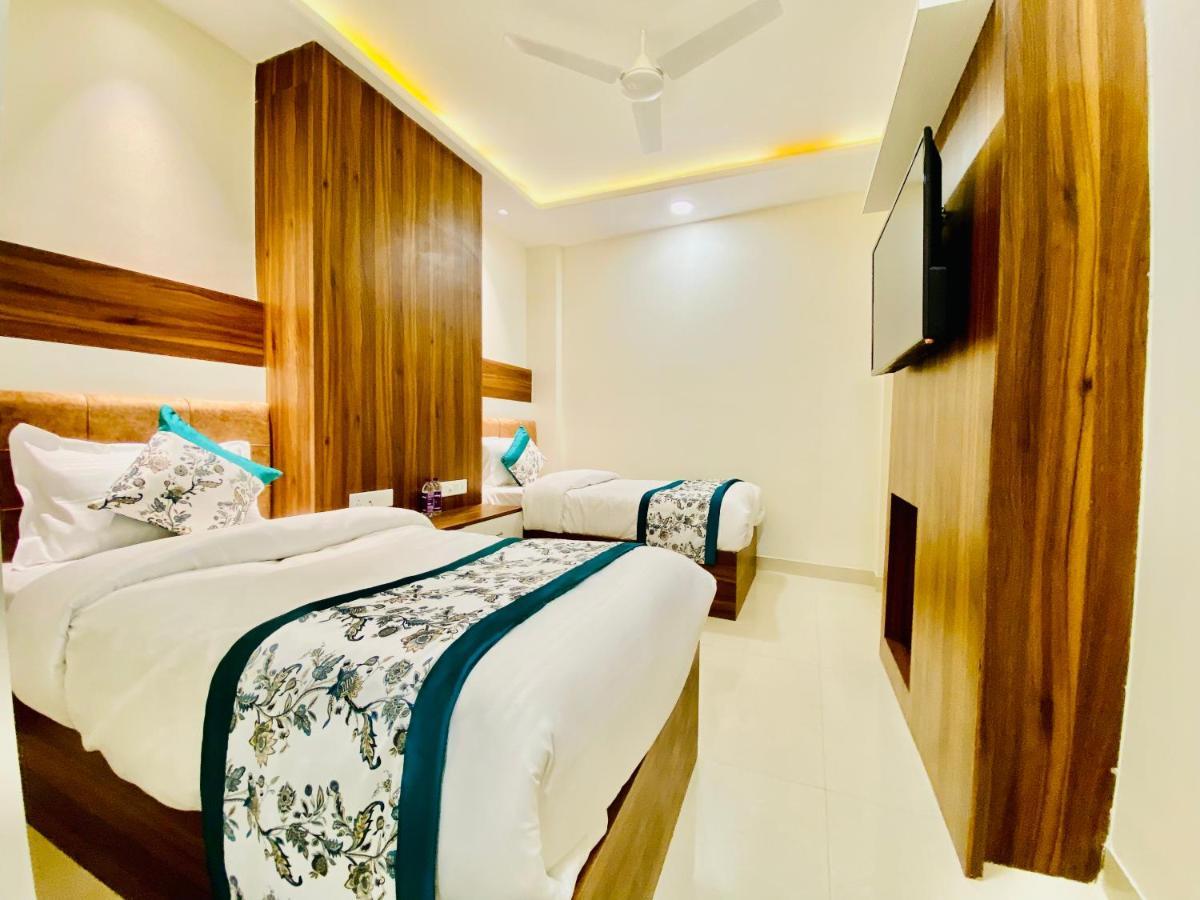 Hotel White House By An Hotels - Walking Distance From Golden Temple Amritsar Bagian luar foto