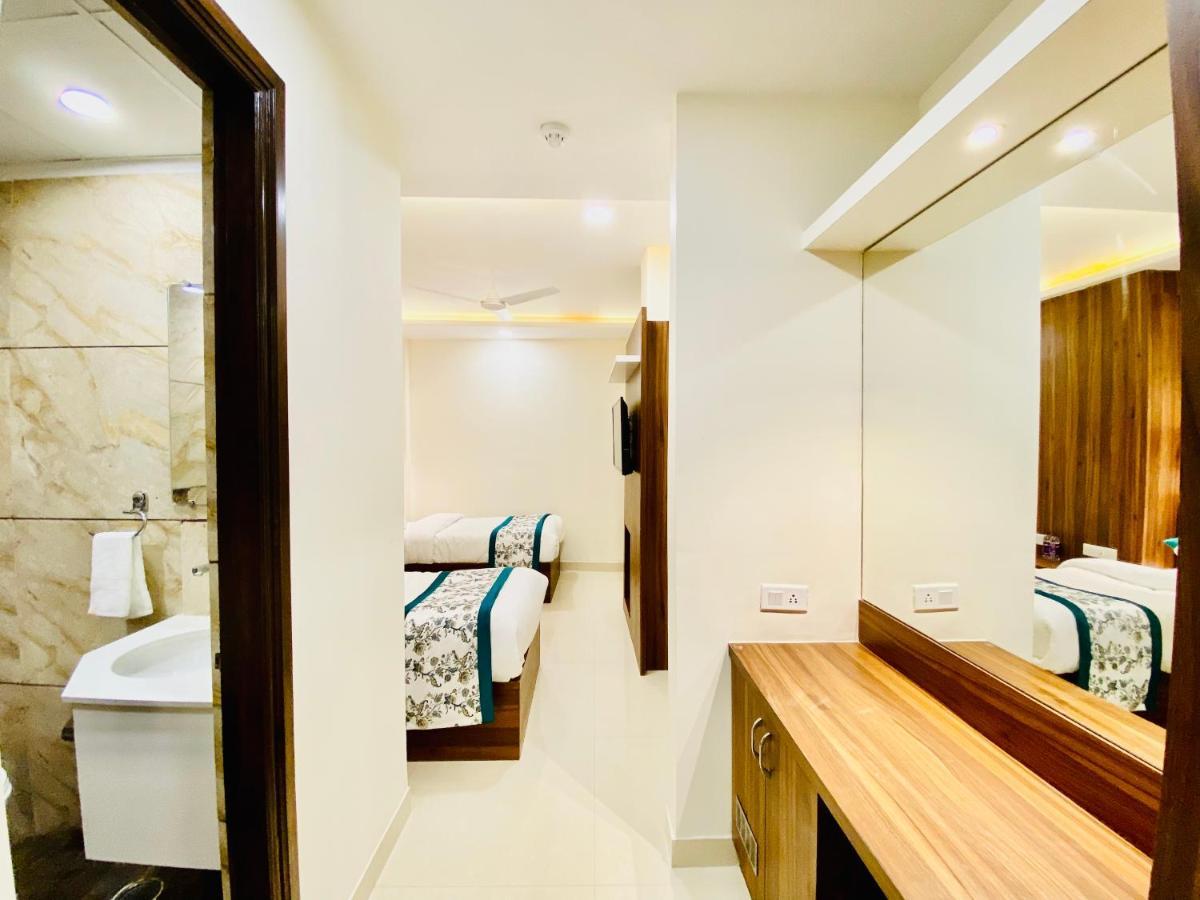 Hotel White House By An Hotels - Walking Distance From Golden Temple Amritsar Bagian luar foto